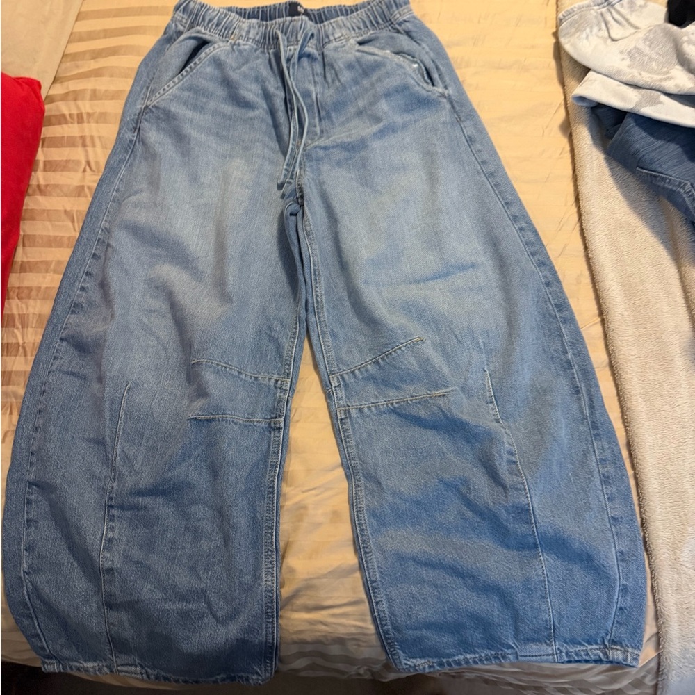 Gap Wide Leg Light Wash Denim Jogger Pants